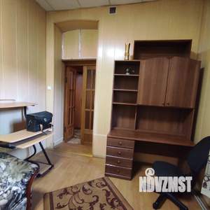 2-к квартира, вторичка, 74м2, 1/1 этаж