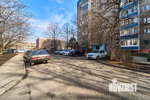 2-к квартира, вторичка, 55м2, 1/9 этаж