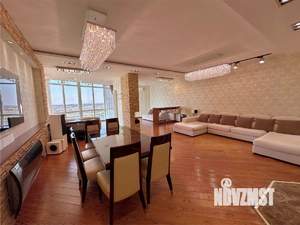 3-к квартира, вторичка, 180м2, 18/20 этаж