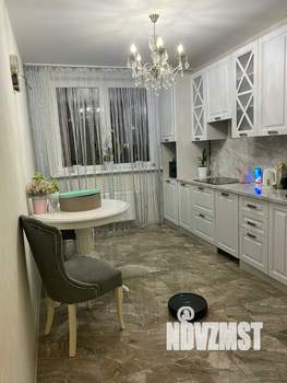 2-к квартира, вторичка, 60м2, 8/18 этаж