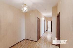 2-к квартира, вторичка, 76м2, 8/17 этаж