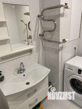 1-к квартира, вторичка, 64м2, 2/5 этаж