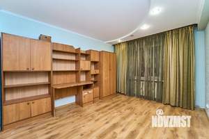 3-к квартира, вторичка, 71м2, 1/10 этаж