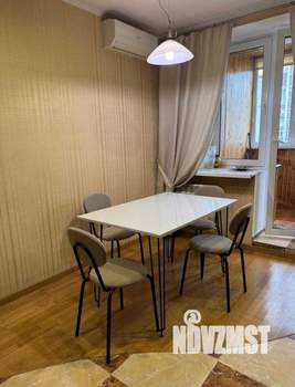 2-к квартира, вторичка, 67м2, 10/17 этаж