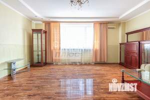 2-к квартира, вторичка, 82м2, 4/10 этаж