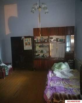 2-к квартира, вторичка, 42м2, 1/1 этаж