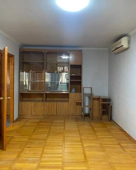 2-к квартира, вторичка, 50м2, 1/10 этаж