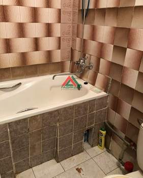 2-к квартира, вторичка, 42м2, 2/2 этаж