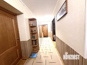 4-к квартира, вторичка, 82м2, 1/9 этаж